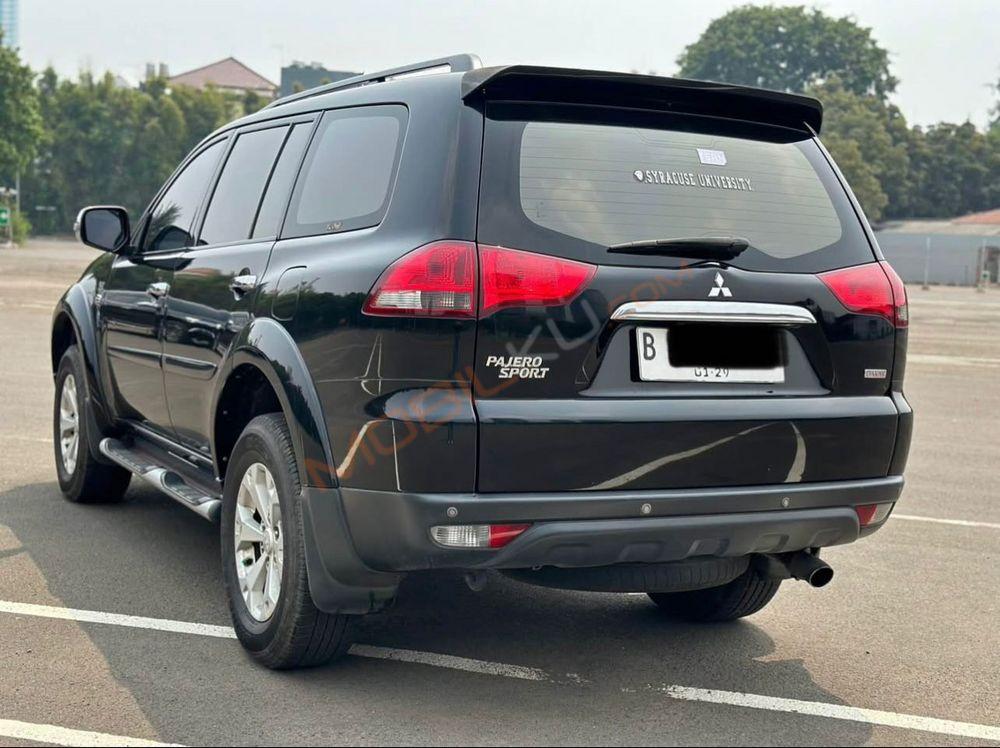 Mobil Mitsubishi Pajero Sport 2013