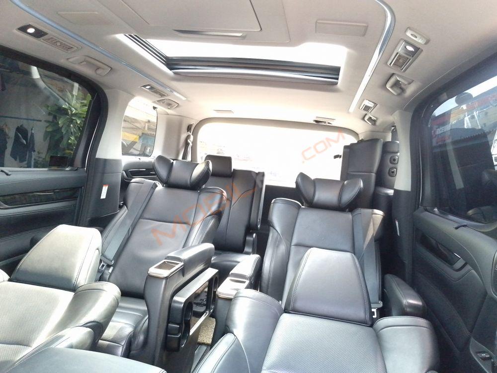 Mobil Toyota Alphard 2016