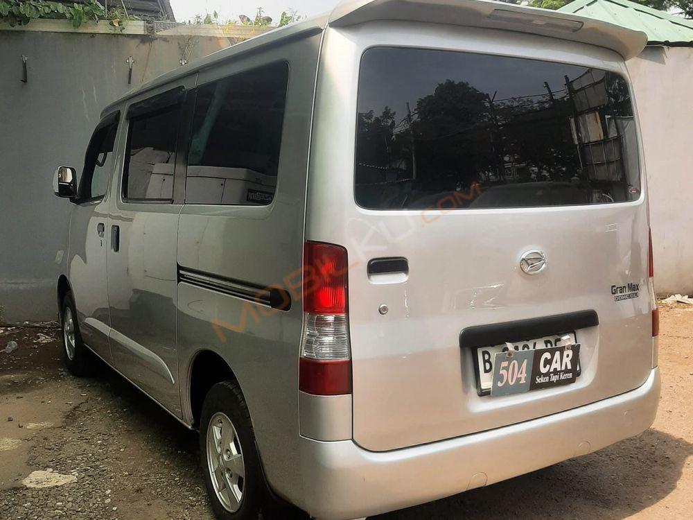 Mobil Daihatsu Gran Max 2018