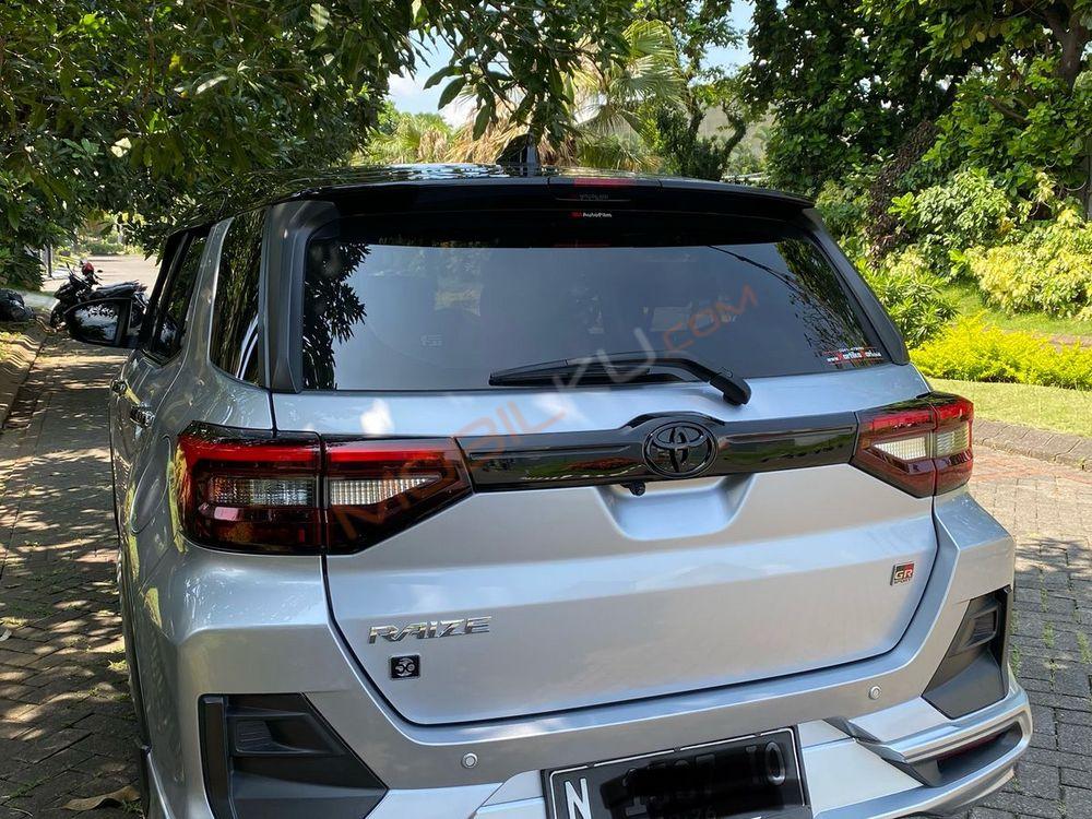 Mobil Toyota Raize 2021