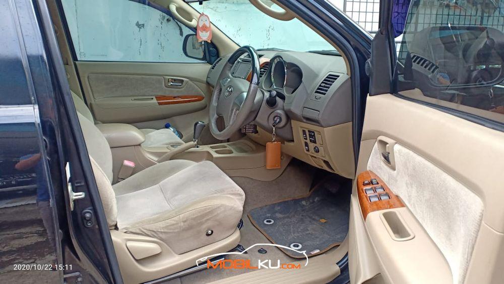 Mobil Toyota Fortuner 2013