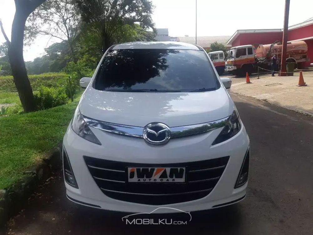 Mobil Mazda Biante 2013