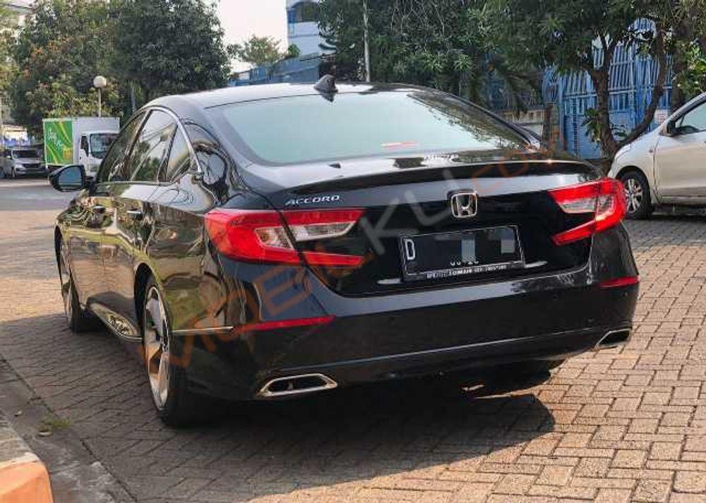 Mobil Honda Accord 2020
