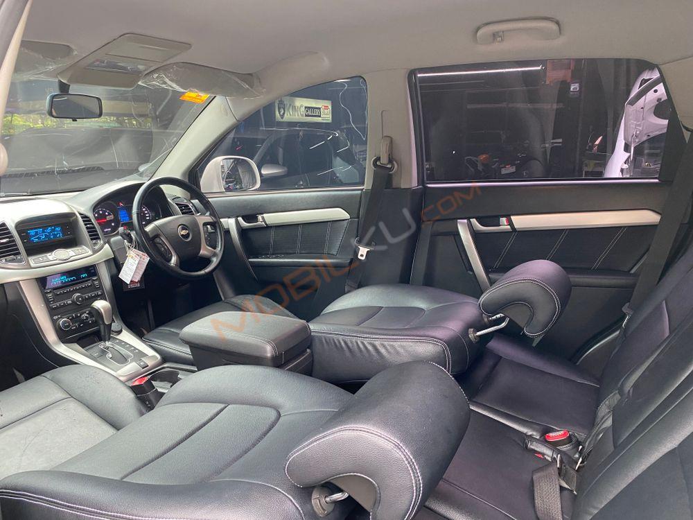 Mobil Chevrolet Captiva 2015