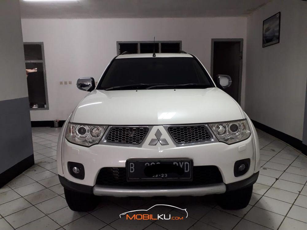 Mobil Mitsubishi Pajero Sport 2013