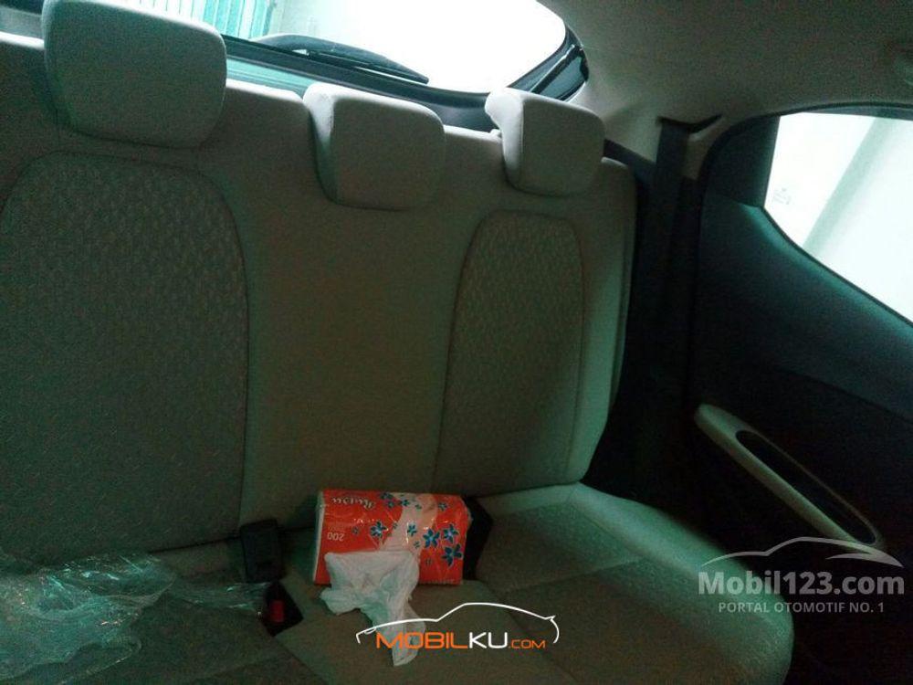 Mobil Honda Brio 2019