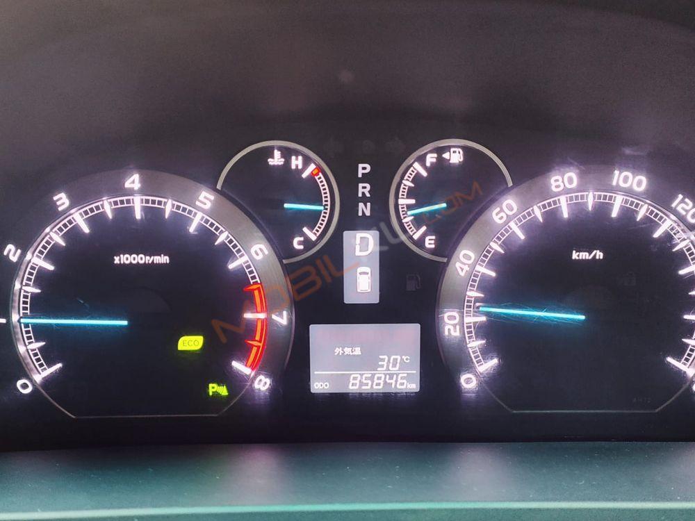 Mobil Toyota Alphard 2014