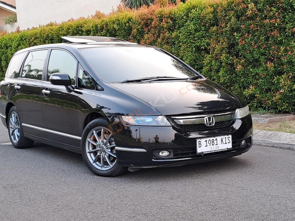 Mobil Honda Odyssey 2008