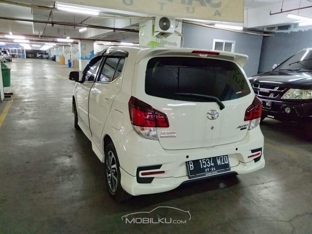 Mobil Toyota Agya 2019