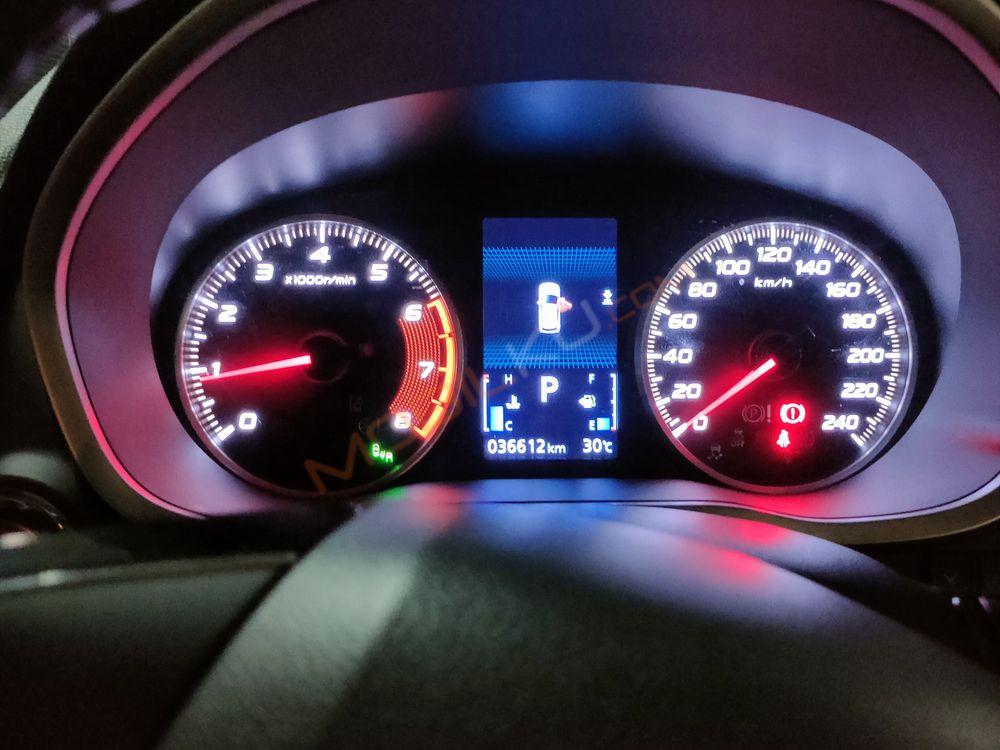 Mobil Mitsubishi Eclipse Cross 2020