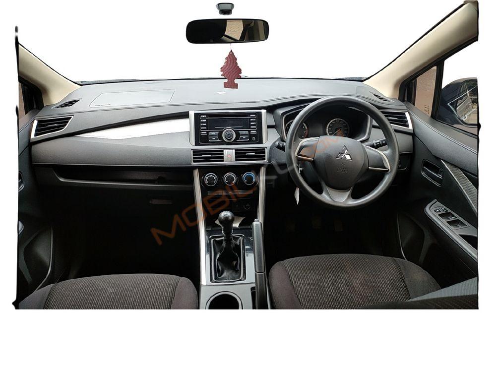 Mobil Mitsubishi Xpander 2021