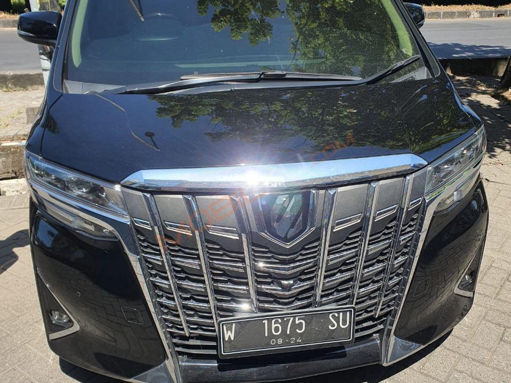 Mobil Toyota Alphard 2019