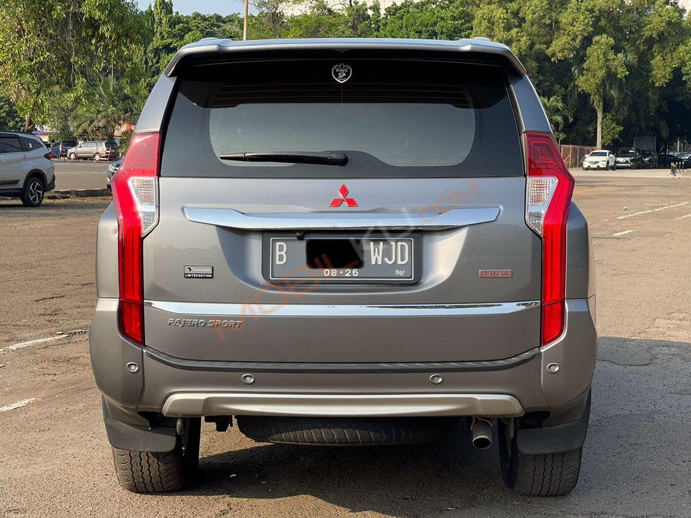 Mobil Mitsubishi Pajero Sport 2016