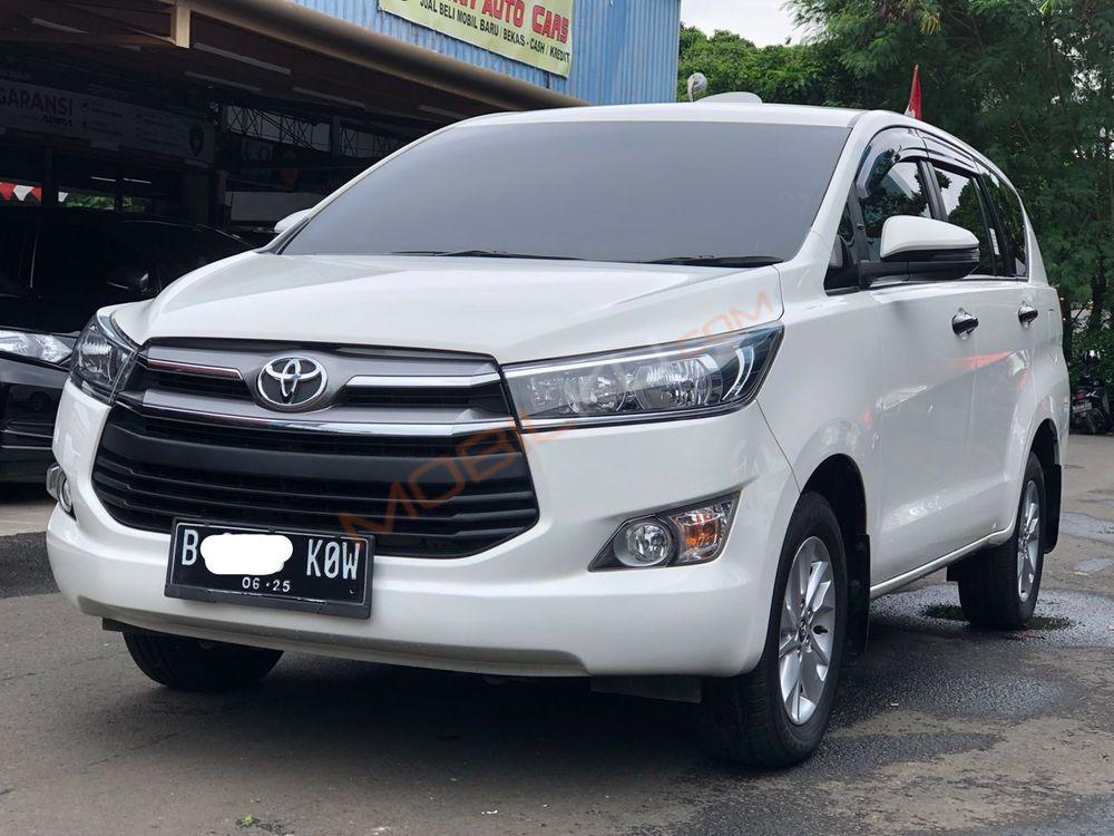 Mobil Toyota Kijang Innova 2020