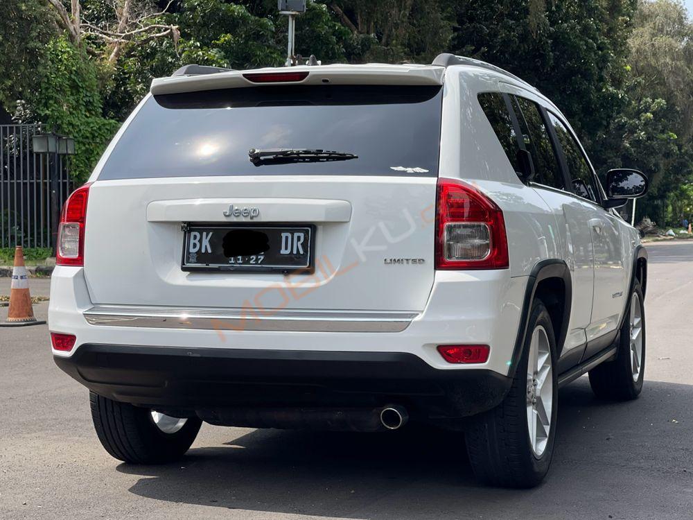 Mobil Jeep Compass 2013
