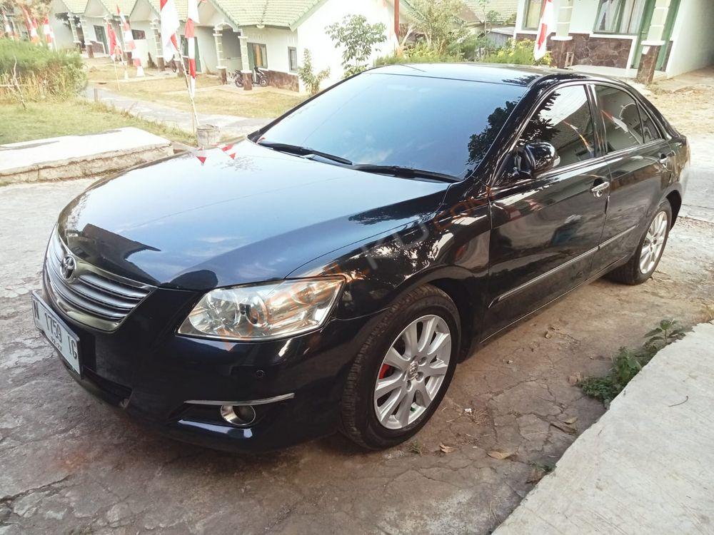 Mobil Toyota Camry 2007