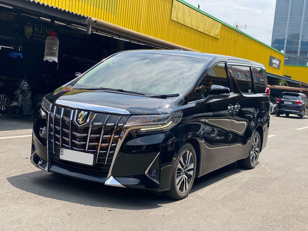 Mobil Toyota Alphard 2018