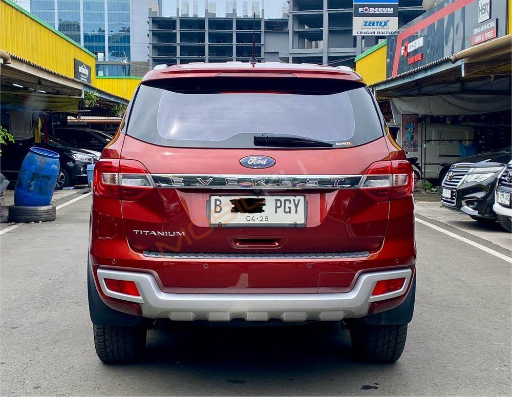 Mobil Ford Everest 2016
