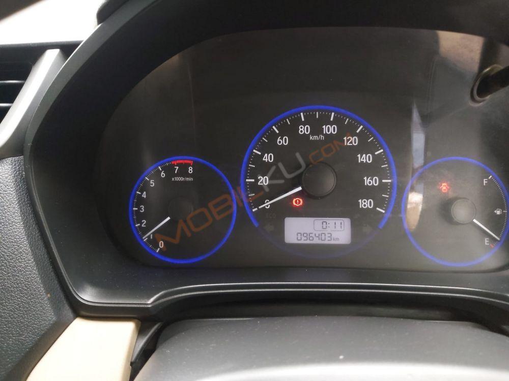 Mobil Honda Mobilio 2016