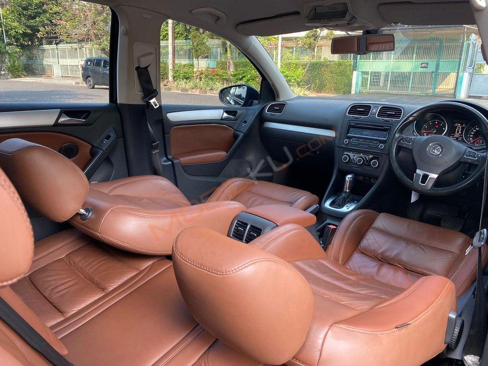 Mobil Volkswagen Golf 2013