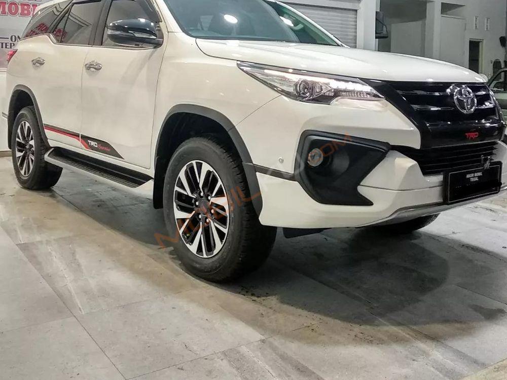 Mobil Toyota Fortuner 2018