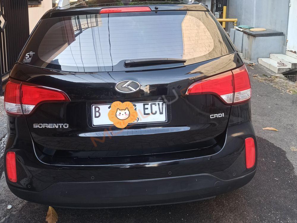 Mobil Kia Sorento 2013