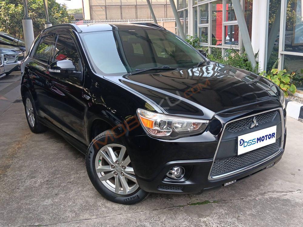 Mobil Mitsubishi Outlander Sport 2013