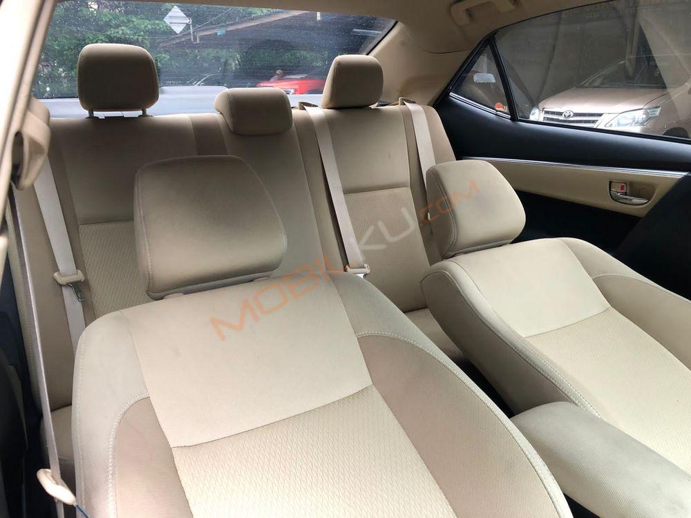 Mobil Toyota Corolla 2018