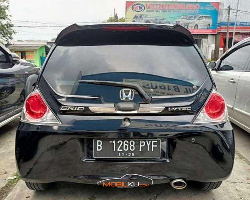 Mobil Honda Brio 2015