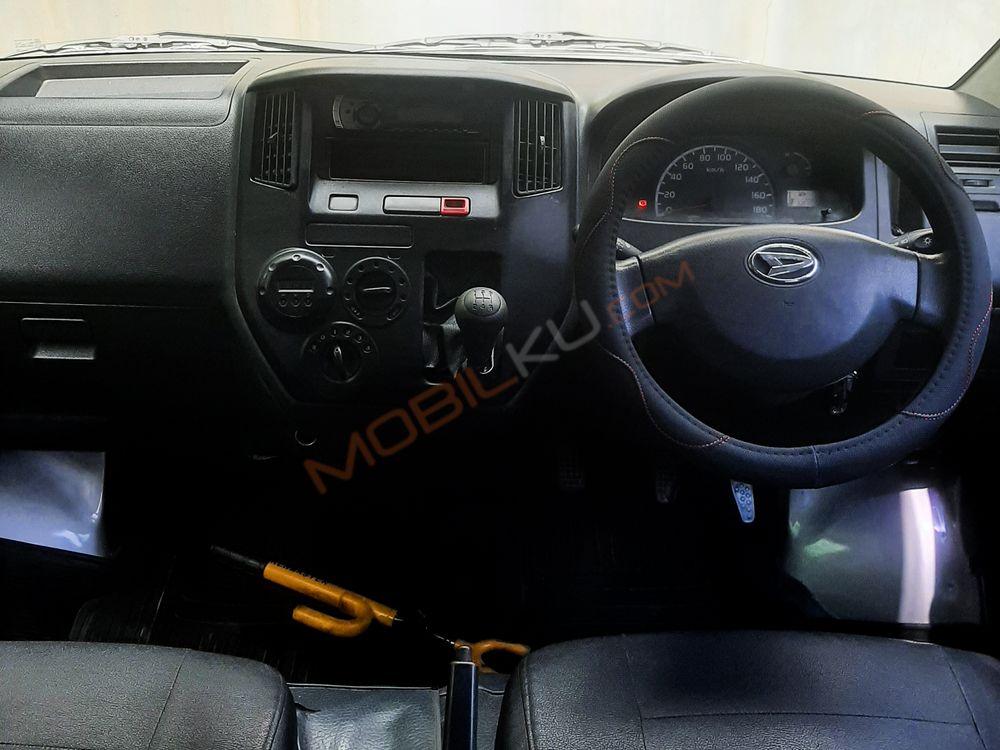 Mobil Daihatsu Gran Max 2014