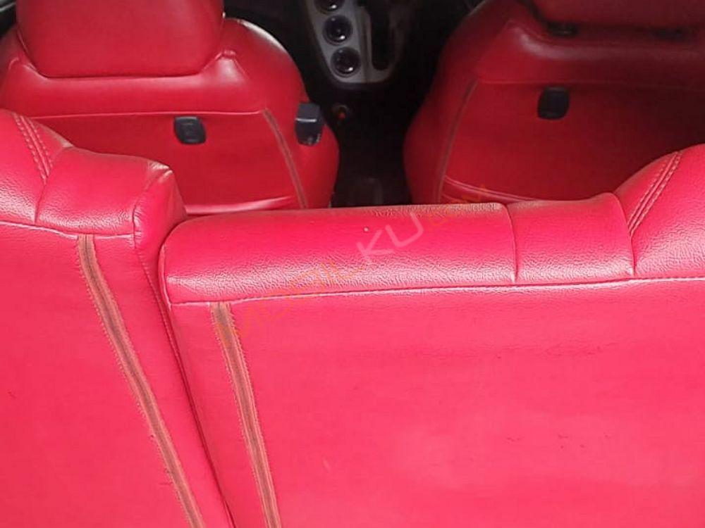 Mobil Daihatsu Sirion 2015