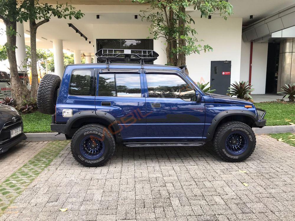 Mobil Suzuki Sidekick 2000