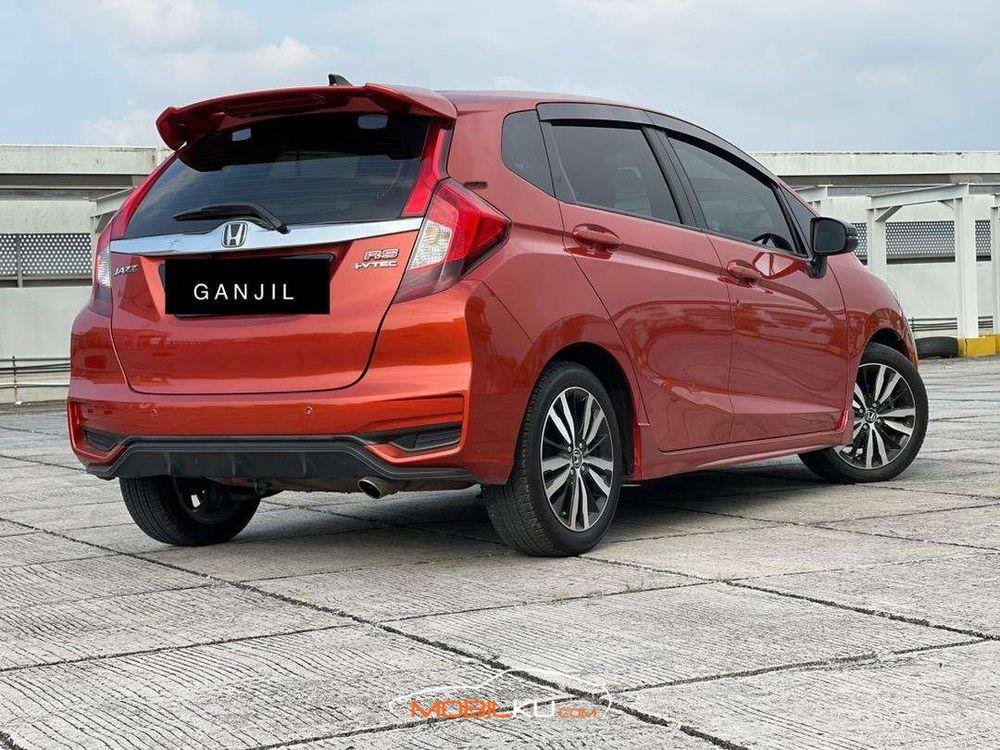 Mobil Honda Jazz 2018