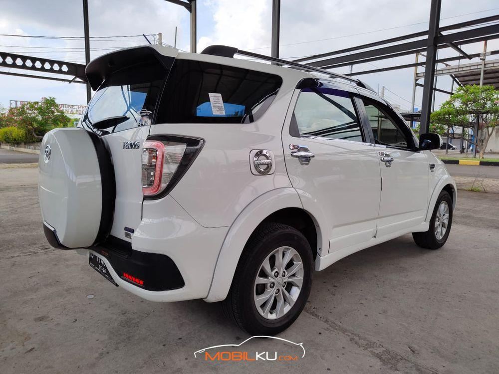 Mobil Daihatsu Terios 2016