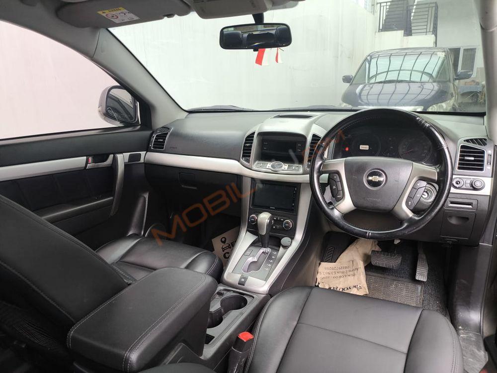 Mobil Chevrolet Captiva 2015