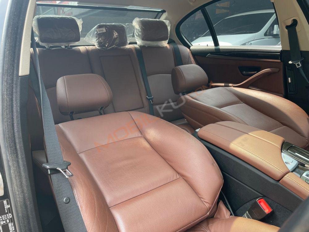 Mobil BMW 5 Series 2016