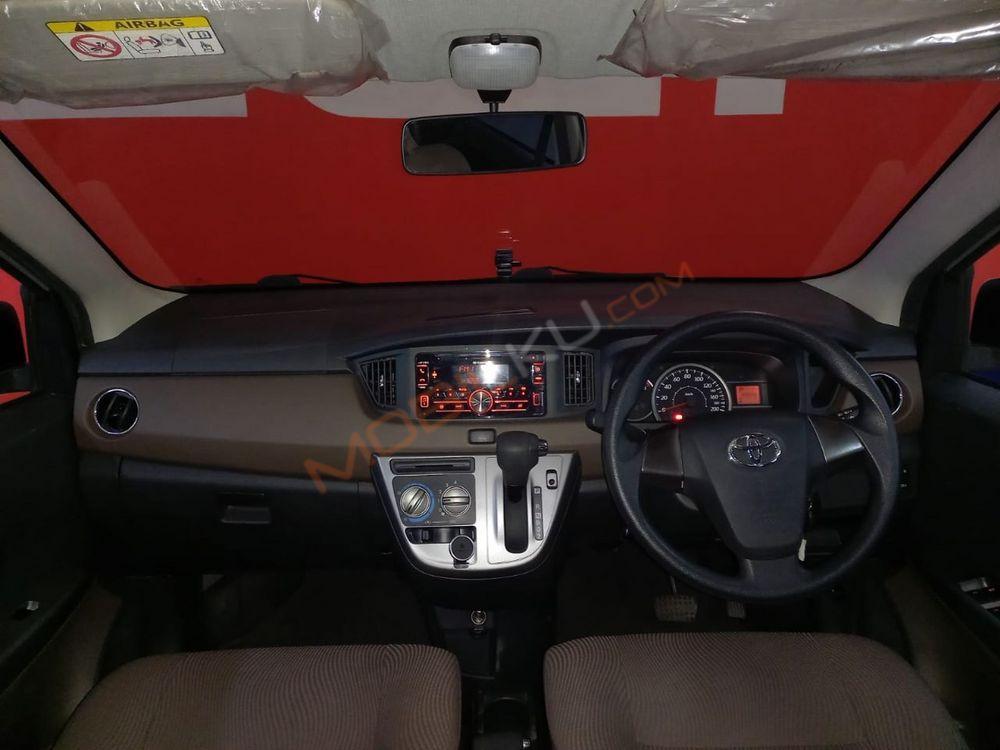 Mobil Toyota Calya 2018