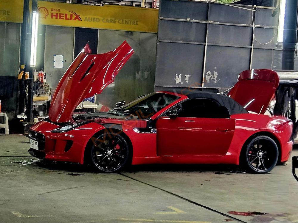 Mobil Jaguar F-Type 2014