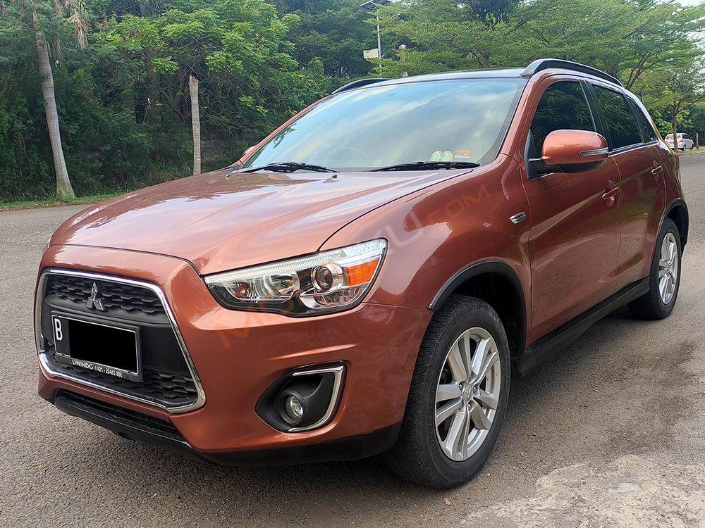 Mobil Mitsubishi Outlander Sport 2016