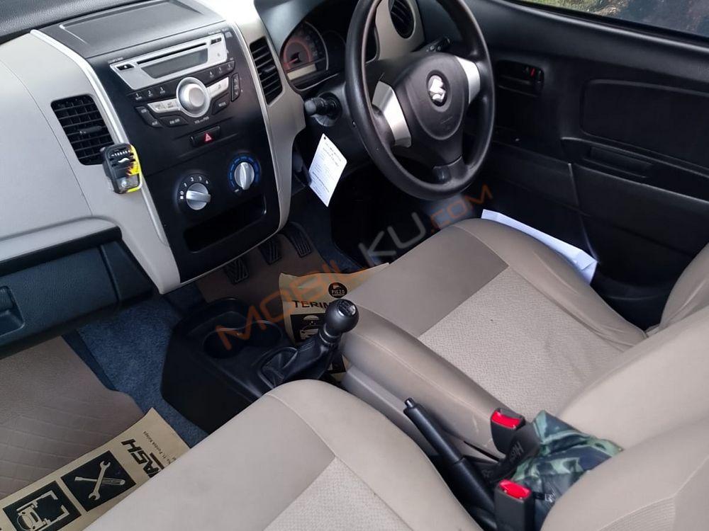 Mobil Suzuki Karimun Wagon R 2019