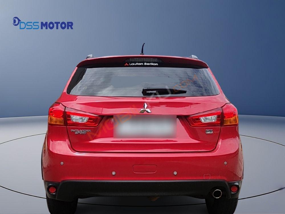 Mobil Mitsubishi Outlander Sport 2017