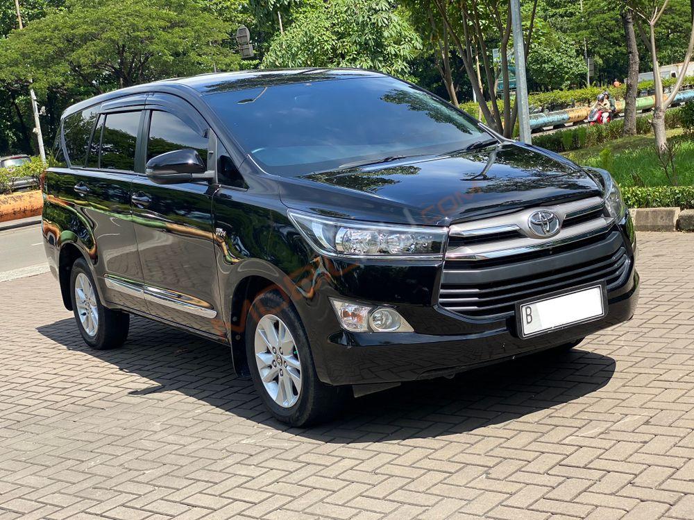Mobil Toyota Kijang Innova 2020