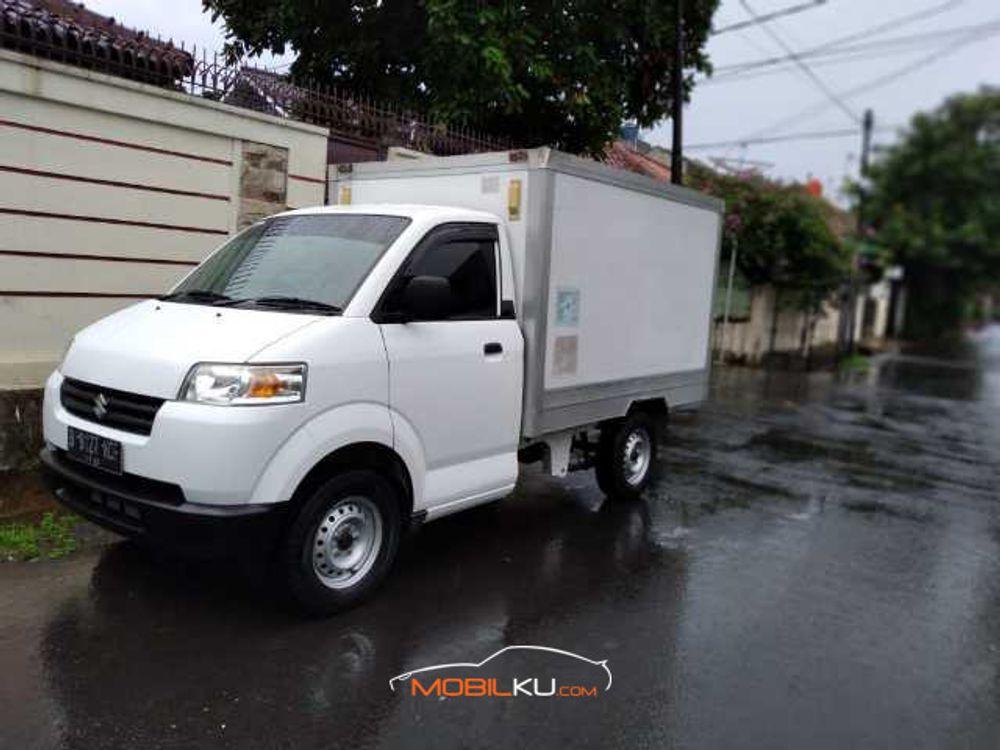 Mobil Suzuki Carry 2017