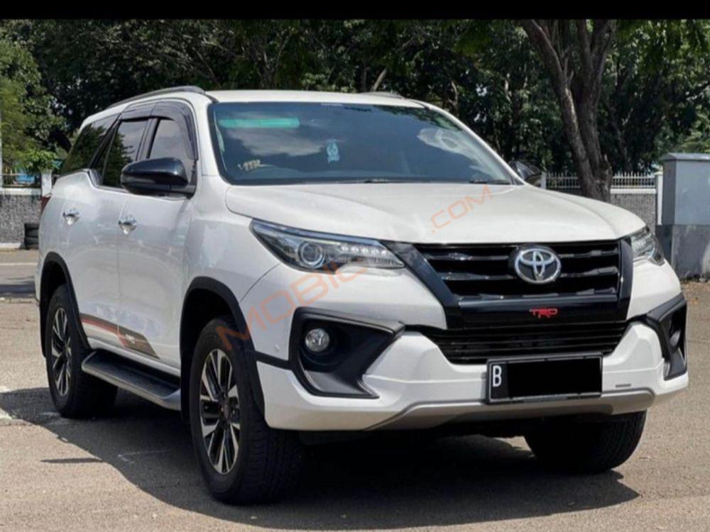 Mobil Toyota Fortuner 2019
