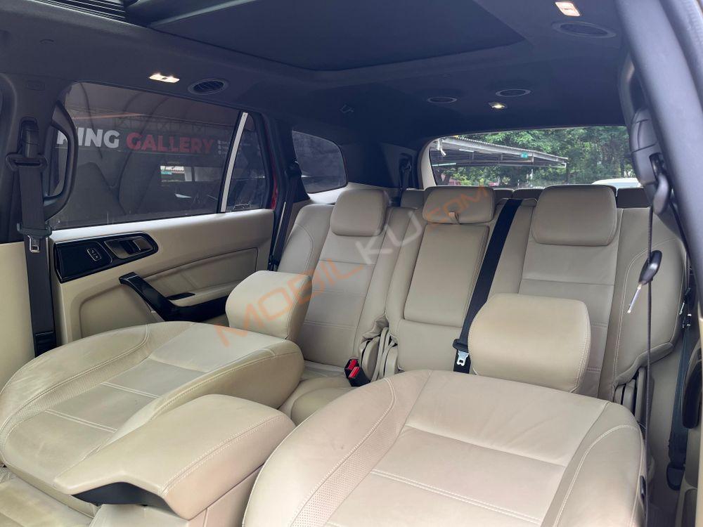 Mobil Ford Everest 2016