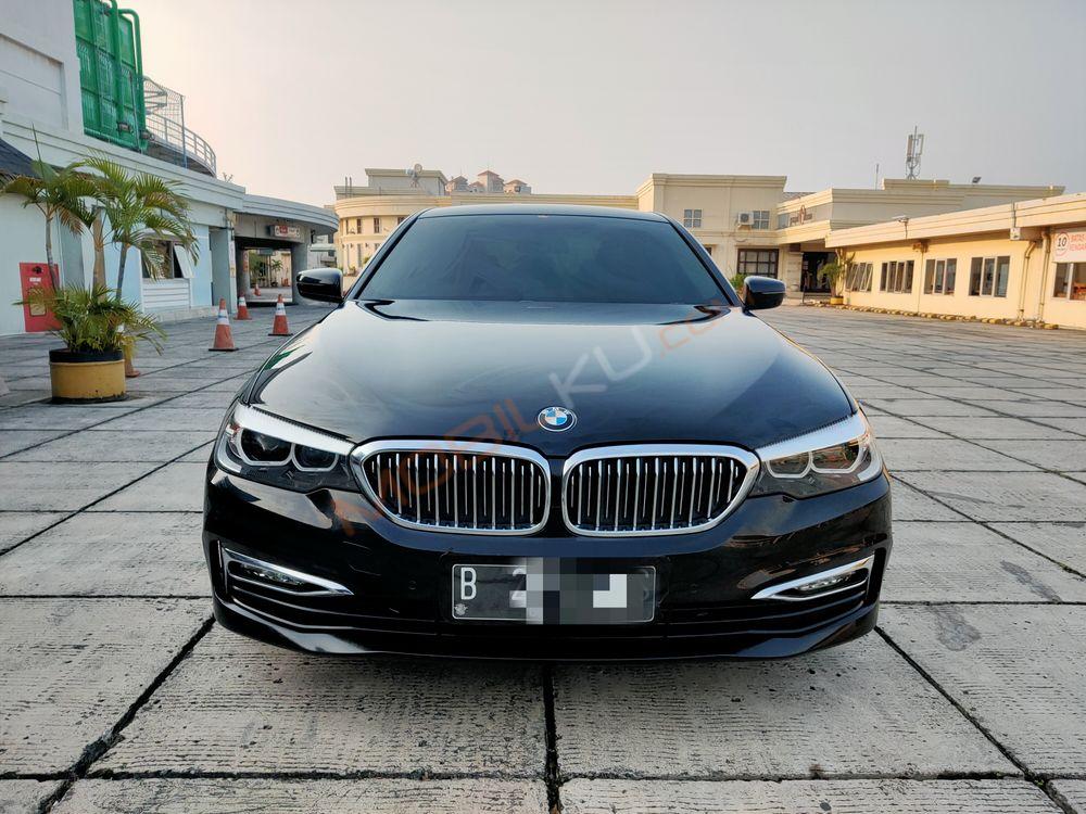 Mobil BMW 5 Series 2018