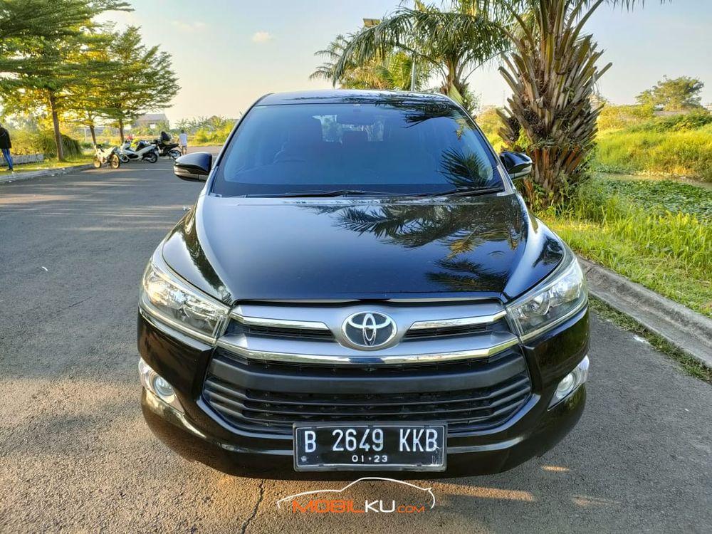 Mobil Toyota Kijang Innova 2017