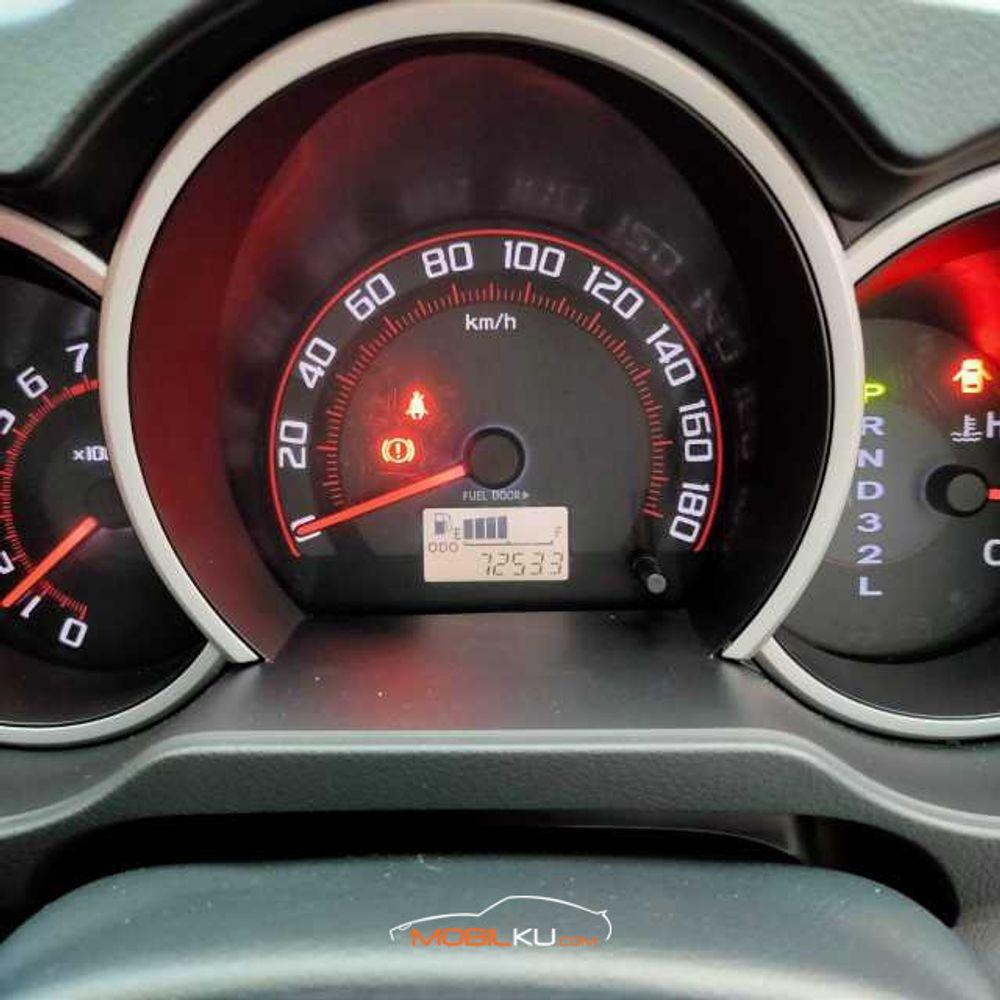 Mobil Toyota Rush 2016