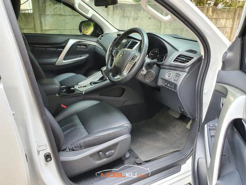 Mobil Mitsubishi Pajero Sport 2019