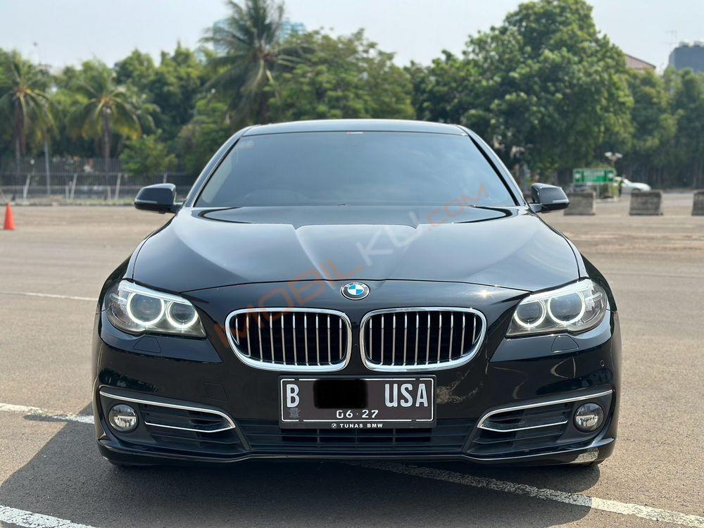 Mobil BMW 5 Series 2016